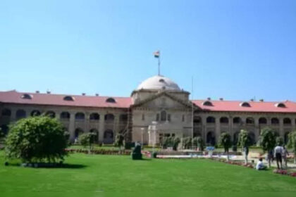 1723898885 photo इलाहाबाद उच्च न्यायालय ने उत्तर प्रदेश में 69,000 सहायक शिक्षकों के लिए नई चयन सूची जारी करने का आदेश दिया