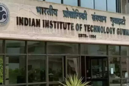 1725047909 photo 10 IIT जो AI और डेटा साइंस में B.Tech प्रदान करते हैं: पूरी सूची यहाँ देखें, पात्रता, करियर स्कोप और अधिक जानकारी