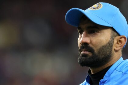 8qat0evo dinesh karthik afp 625x300 05 November 22 दिनेश कार्तिक ने यशस्वी जायसवाल को नजरअंदाज कर चैंपियंस ट्रॉफी के लिए भारत की ओपनिंग जोड़ी चुनी