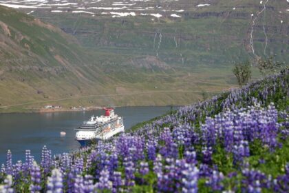 Carnival Cruise 1 कार्निवल क्रूज़ लाइन ने यूरोप और अलास्का के लिए 2026/2027 की रोमांचक ग्रीष्मकालीन यात्राएं शुरू कीं, जिसमें नई सौर ग्रहण क्रूज़ यात्रा भी शामिल है