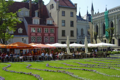 Explore Worldwide 1 विश्वव्यापी यात्रा एवं पर्यटन विलय एवं अधिग्रहण गतिविधियां ठप्प