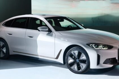 bmw i4 ev india 1653567272941 BMW सेडान i4 ऑल-इलेक्ट्रिक कार भारत में लॉन्च, भारतीय इलेक्ट्रिक सेगमेंट में कंपनी का तीसरा उत्पाद
