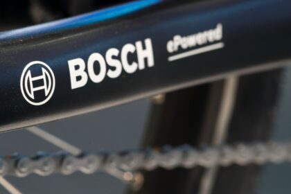 bosch reuters 1657711427342 बॉश 2026 तक चिप उत्पादन में 3 बिलियन यूरो का निवेश करेगा