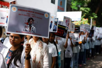 doctors hail sc task force in kolkata medics murder stop short of calling off strike डॉक्टरों ने कोलकाता के डॉक्टर की हत्या मामले में सुप्रीम कोर्ट टास्क फोर्स की सराहना की, हड़ताल वापस लेने से किया इनकार, ईटी हेल्थवर्ल्ड
