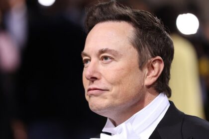 elon musk met gala reuters 1652103806246 एलन मस्क को टेस्ला के शेयर मूल्य के बारे में 2018 के ट्वीट में दोषी नहीं पाया गया