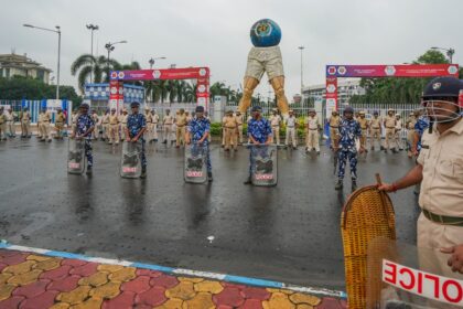 f8rhaneg mohun bagan 625x300 18 August 24 डूरंड कप सेमीफाइनल मुकाबले से पहले कोलकाता पुलिस ने टिकट धारकों को नोटिस जारी किया