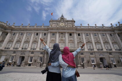 halal tourism 1 मलेशिया, इंडोनेशिया, तुर्की और चीन ने मुस्लिम पर्यटन को बढ़ावा देने के लिए वैश्विक यात्रा व्यापार शो में हलाल पर्यटन पहल का प्रदर्शन किया