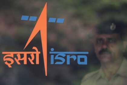isro reuters full 1562223683510 इसरो ने भारत के गगनयान मिशन के लिए मानव-योग्य अंतरिक्ष यान बनाने के लिए डॉक्टरों की मदद ली