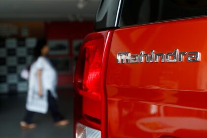 mahindra reuters 1660636542051 महिंद्रा पुणे में इलेक्ट्रिक वाहन विकास और विनिर्माण पर 10,000 करोड़ रुपये का निवेश करेगी