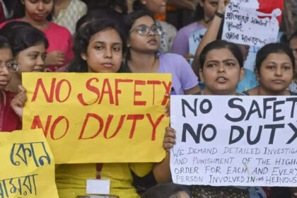 medics rape murder doctors strike to continue as meeting with health ministry inconclusive स्वास्थ्य मंत्रालय के साथ बैठक बेनतीजा रहने के कारण डॉक्टरों की हड़ताल जारी रहेगी, ईटी हेल्थवर्ल्ड