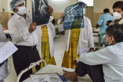 shortage of medical para medical staff in test checked hospitals of railways observed cag रेलवे के अस्पतालों में मेडिकल, पैरा मेडिकल स्टाफ की कमी पाई गई: कैग, ईटी हेल्थवर्ल्ड