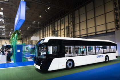 switch mobility mahesh babu twitter 1667580411334 एंडी पामर के इस्तीफे के बाद स्विच मोबिलिटी ने महेश बाबू को सीईओ नियुक्त किया