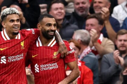 t6u7knuo mohamed salah luis diaz afp 625x300 25 August 24 अर्ने स्लॉट ने एनफील्ड में शानदार शुरुआत की, लिवरपूल ने ब्रेंटफोर्ड को आसानी से हराया