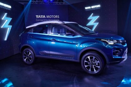 tata motors reuters 1656491709311 टाटा ग्रीन बैटरीज ने भारत भर में वाहन बैटरी समाधान के लिए टाटा मोटर्स के साथ साझेदारी की
