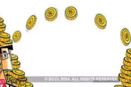 tax on external remittances reduces indians overseas spending by 44 विदेशी धन प्रेषण पर कर से भारतीयों का विदेश में खर्च 44% कम हुआ: ईटीसीएफओ