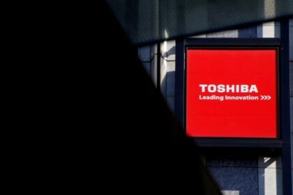 toshiba reuters full 1522415053287 डार्कसाइड रैनसमवेयर समूह द्वारा तोशिबा यूनिट को हैक किया गया, समूह रणनीतिक समीक्षा से गुजरेगा