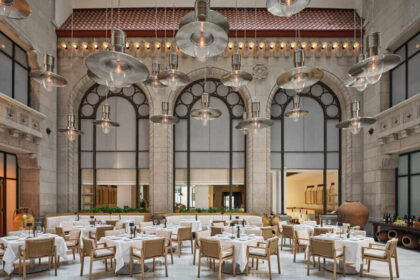 101 Milos Restaurant 2 1 बे स्ट्रीट में एस्टीटोरियो मिलोस के भव्य उद्घाटन के साथ टोरंटो का डाइनिंग दृश्य फल-फूल रहा है