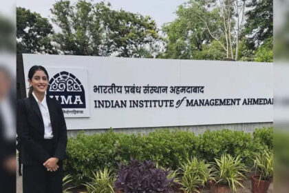 1725311681 photo अमिताभ बच्चन की नातिन नव्या नंदा ने IIM अहमदाबाद में एक नए कोर्स के लिए साइन अप किया: पात्रता मानदंड, शुल्क संरचना और अधिक के बारे में जानें