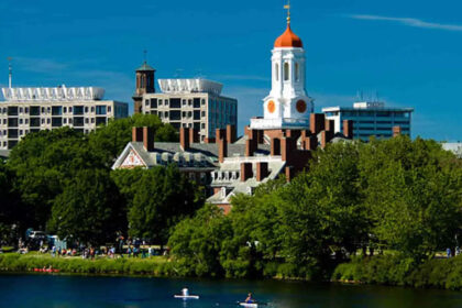 1726136115 photo हार्वर्ड विश्वविद्यालय में सकारात्मक कार्रवाई पर सुप्रीम कोर्ट के फैसले के बाद अश्वेत नए छात्रों के नामांकन में गिरावट देखी गई