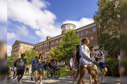 1727275535 photo व्याख्या: सकारात्मक कार्रवाई के खिलाफ अमेरिकी सुप्रीम कोर्ट के फैसले के संदर्भ में विरासत प्रवेश बहस