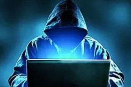 1727702758 photo फर्जी नौकरी चेतावनी: विदेशी नौकरी की पेशकश स्वीकार करने से पहले जांचने योग्य 5 बातें