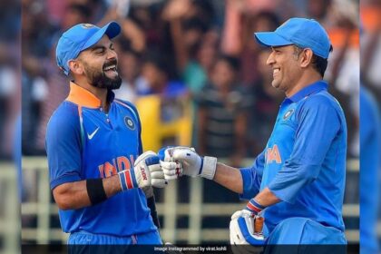 3uclrajo virat kohli ms dhoni instagram 625x300 29 May 21 विराट कोहली और एमएस धोनी को नजरअंदाज कर युवराज सिंह ने इस भारतीय स्टार को चुना "अपनी जान की परवाह किए बिना बल्लेबाजी करने के लिए"