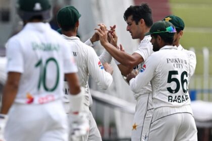 5jmh85ao team pakistan afp 625x300 03 September 24 बांग्लादेश से हार के बाद खिलाड़ियों की फिटनेस से नाखुश पाकिस्तानी कोच, पीसीबी 'केंद्रीय अनुबंध' की शर्त लगाने को तैयार