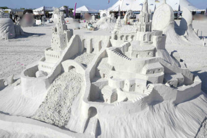 Fort Myers Beach नवंबर 2024 में फोर्ट मायर्स बीच पर 34वीं वार्षिक अमेरिकन सैंड स्कल्पटिंग चैंपियनशिप के लिए तैयार हो जाइए