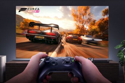 Mi TV 65 Launch 1593685375877 Xiaomi ने 120Hz रिफ्रेश रेट और HDR10+ सपोर्ट के साथ Mi TV Lux 65-इंच 4K OLED लॉन्च किया