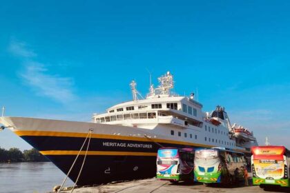 Sarawak Tourism Board सरवाक पर्यटन बोर्ड ने कुचिंग के पेंडिंग बंदरगाह पर प्रामाणिक स्वागत के साथ वैश्विक आगंतुकों को समृद्ध परंपराओं से परिचित कराया