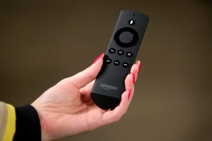 amazon fire tv reuters full 1578400850996 एलेक्सा ऑन फायर टीवी ने नेटफ्लिक्स, यूट्यूब, जियो सिनेमा ऐप्स के लिए कंट्रोल प्लेबैक सपोर्ट पेश किया; सर्च सपोर्ट का भी विस्तार किया गया