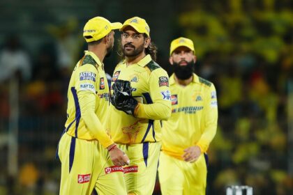 clf22qfo dhoni csk bcci 625x300 15 May 24 एमएस धोनी की डीआरएस सफलता दर पर भारतीय अंपायर का तीखा फैसला