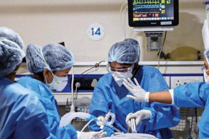 doctors at delhi hospital remove brain tumour through nasal passage from elderly man दिल्ली के अस्पताल के डॉक्टरों ने बुजुर्ग व्यक्ति के नाक के रास्ते से ब्रेन ट्यूमर निकाला, ET HealthWorld