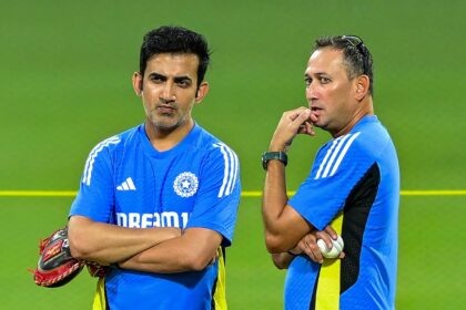 ivd68ito gautam gambhir and ajit agarkar afp 625x300 27 July 24 गौतम गंभीर के राहुल द्रविड़ की जगह कोच बनने के बाद, ऋषभ पंत ने टीम में बड़े बदलाव का खुलासा किया
