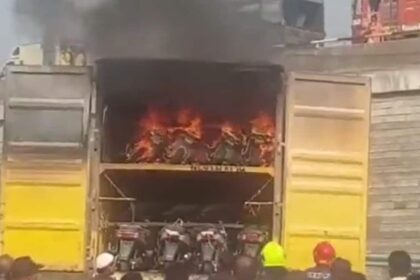 jitendra ev scooter fire twitter 1649770283491 नासिक में 20 नए जितेन्द्र इलेक्ट्रिक स्कूटरों में आग लगी, कोई हताहत नहीं