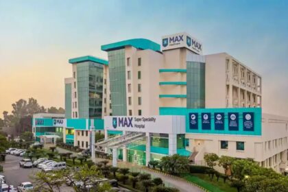 max healthcare acquires 64 pc stake in jaypee healthcare at an enterprise value of rs 1660 crore मैक्स हेल्थकेयर ने जेपी हेल्थकेयर में 1660 करोड़ रुपये के एंटरप्राइज वैल्यू पर 64 प्रतिशत हिस्सेदारी हासिल की, ईटी हेल्थवर्ल्ड
