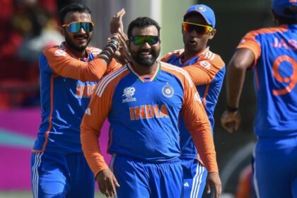 oindkom8 rohit sharma suryakumar yadav afp 625x300 05 July 24 "लोग रिटायर होकर यू-टर्न लेते हैं": रोहित शर्मा ने 'दूसरे देशों' के क्रिकेटरों पर कटाक्ष किया