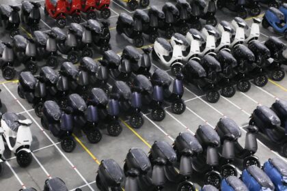 ola s1 pro bhavish aggarwal twitter 1638796127462 ओला एस1 और ओला एस1 प्रो इलेक्ट्रिक स्कूटर की डिलीवरी 15 दिसंबर से शुरू होगी: सीईओ भाविश अग्रवाल