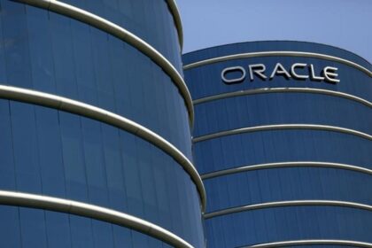 oracle reuters 667 गूगल, ओरेकल की दशक भर पुरानी कॉपीराइट लड़ाई अमेरिकी सुप्रीम कोर्ट तक पहुंची
