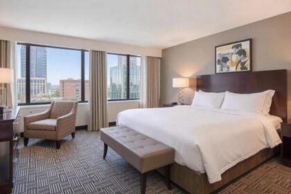 pikaso texttoimage American Hote AHLA ने होटल अधिनियम के पूर्ण समर्थन के साथ मानव तस्करी से निपटने के लिए आतिथ्य उद्योग के प्रयासों का नेतृत्व किया