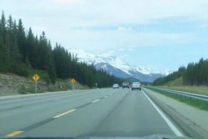 pikaso texttoimage CBSA Takes Pr 1 सीबीएसए ने तस्करी के खिलाफ सीमाओं को सुरक्षित करने के लिए सक्रिय कदम उठाए