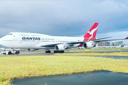 qantas airlines 1 1 1000 से अधिक क्वांटास इंजीनियरों की हड़ताल, अमेरिका, यूरोप, एशिया में अंतरराष्ट्रीय यात्रा मार्ग बाधित? आपको कौन से नए अपडेट जानने की आवश्यकता है?