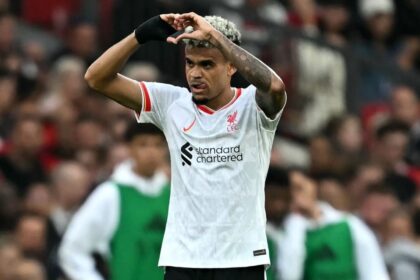 rpu26fbo luis diaz afp 625x300 02 September 24 लिवरपूल ने मैनचेस्टर यूनाइटेड को ध्वस्त कर आर्ने स्लॉट में अपनी शानदार शुरुआत बरकरार रखी