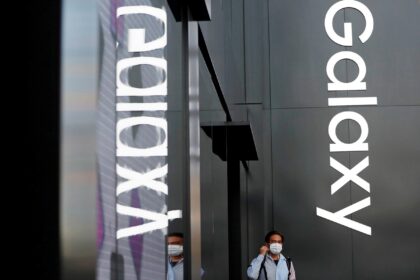 samsung full 1586245380034 सैमसंग का कहना है कि चिप की अच्छी बिक्री ने स्मार्टफोन और टीवी के गिरते आंकड़ों को कम करने में मदद की