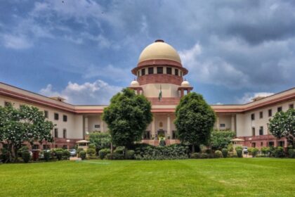 sc seeks centres response on plea for framing guidelines on protection of hospital staff अस्पताल कर्मचारियों की सुरक्षा पर दिशानिर्देश तैयार करने की याचिका पर सुप्रीम कोर्ट ने केंद्र से मांगा जवाब, ईटी हेल्थवर्ल्ड