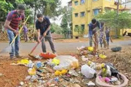 swachh bharat missions toilets helped slash infant deaths by 60 70k a year study estimates स्वच्छ भारत मिशन के शौचालयों से शिशु मृत्यु दर में प्रति वर्ष 60-70 हजार की कमी आई, अध्ययन का अनुमान, ET HealthWorld