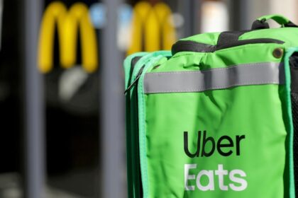 uber eats reuters 1637641217860 उबर ईट्स कनाडा में कैनबिस के ऑर्डर लेगा, कंपनी ने तेजी से बढ़ते बाजार में प्रवेश की पुष्टि की