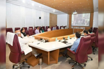 1727843920 photo गुजरात ने बालिका शिक्षा के वित्तपोषण के लिए उपहारों की ऑनलाइन नीलामी के लिए ई-पोर्टल लॉन्च किया