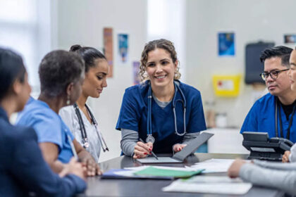 1728085969 photo समझाया गया, एनएमसी का वार्षिक स्व-घोषणा आदेश: यह भारत में पीजी चिकित्सा शिक्षा को कैसे प्रभावित करेगा