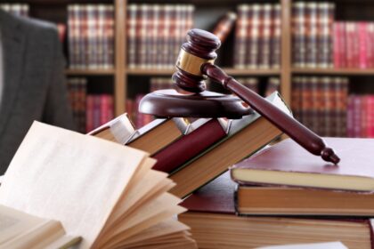 1728227886 photo आइवी लीग स्कूलों के अलावा अमेरिका में कानून और कानूनी अध्ययन के लिए शीर्ष 10 विश्वविद्यालय